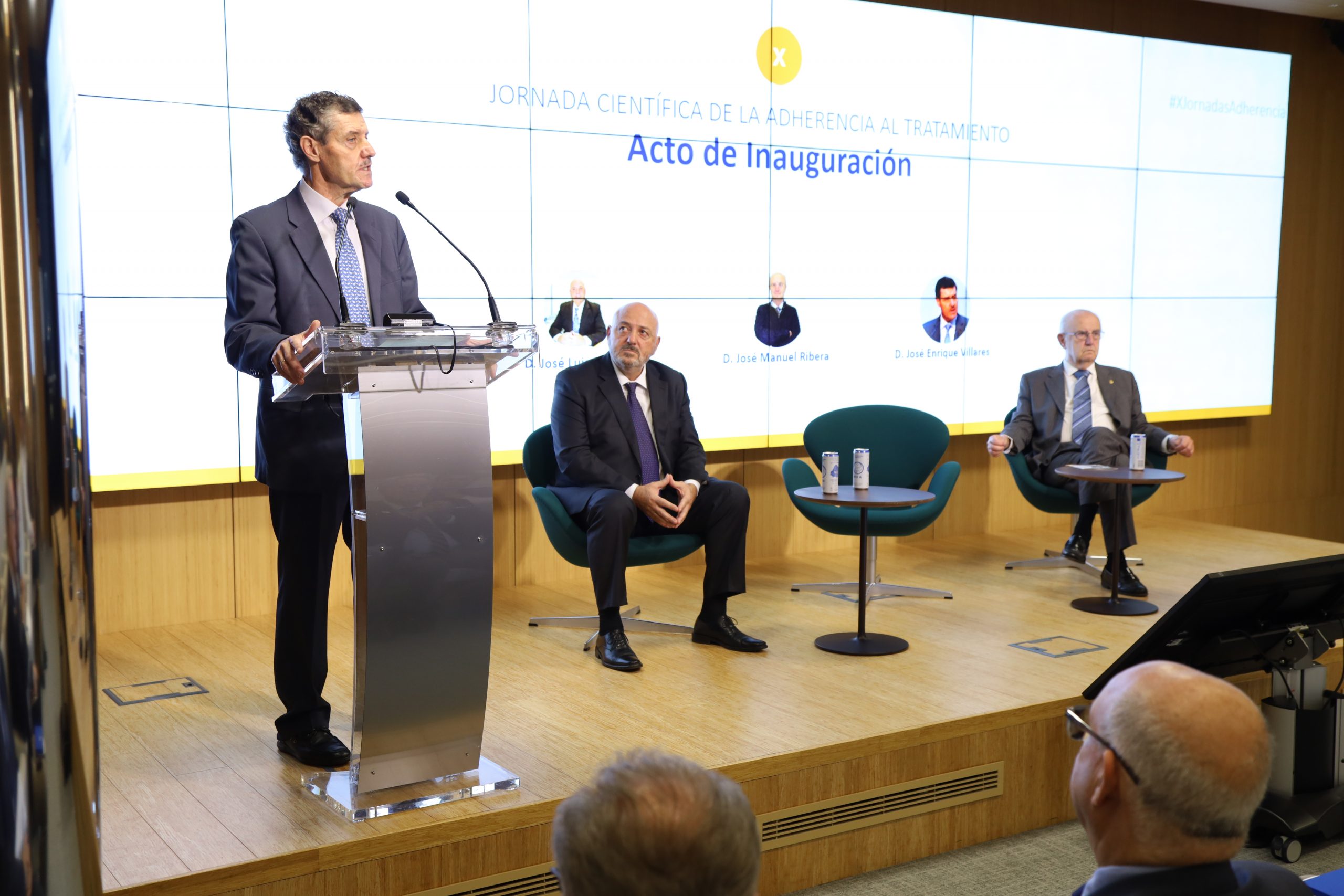 José Enrique Villegas durante el acto inauguración